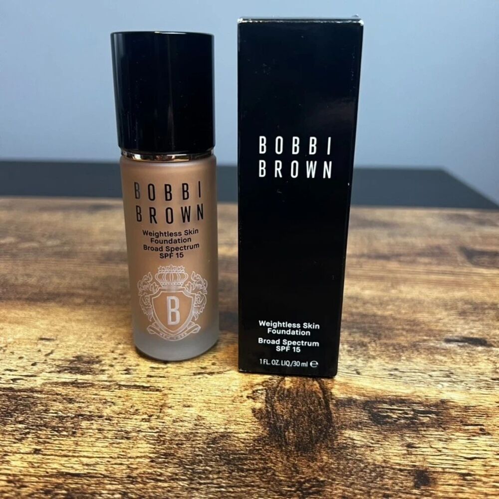 Bobbi Brown N-060 Neutral Honey Weightless Foundation SPF15